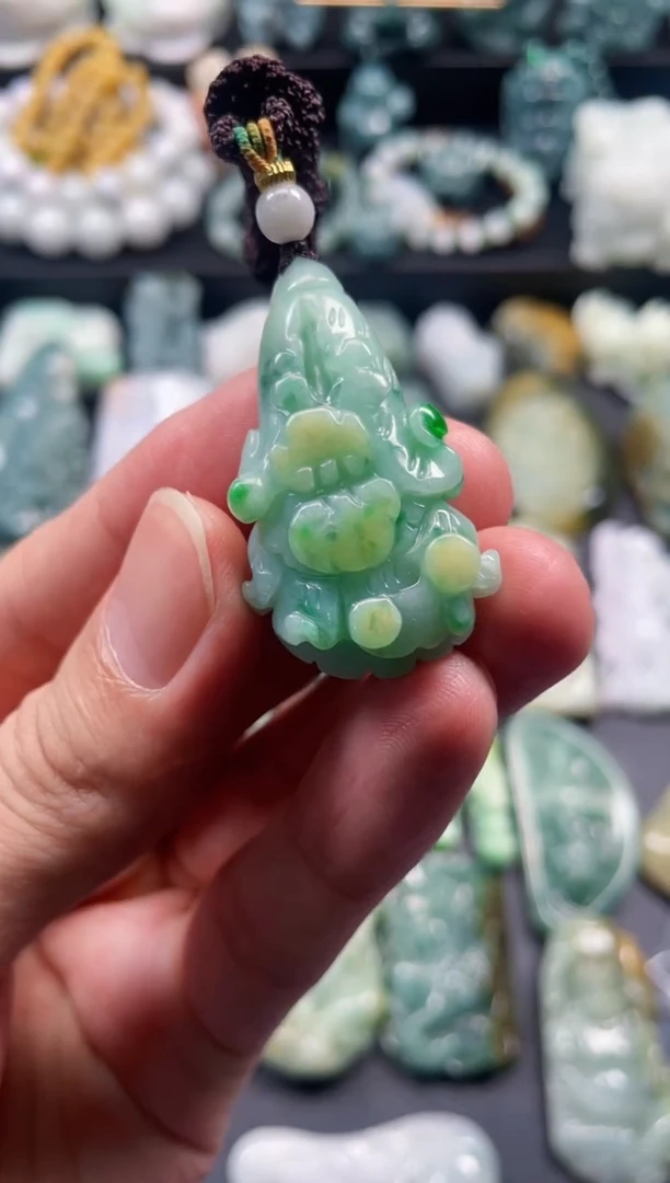 颈饰未镶嵌翡翠如*天然翡翠a货