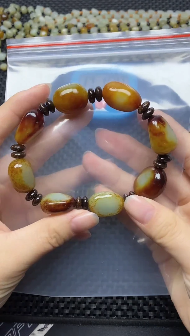 未镶嵌手链和田玉手串