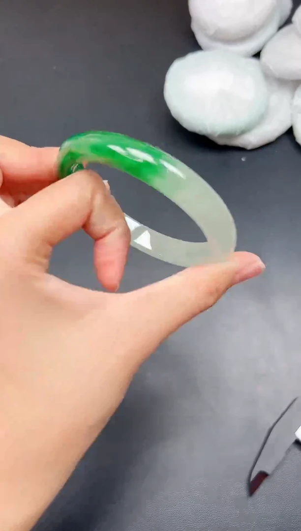 精品手镯，一物一拍U073