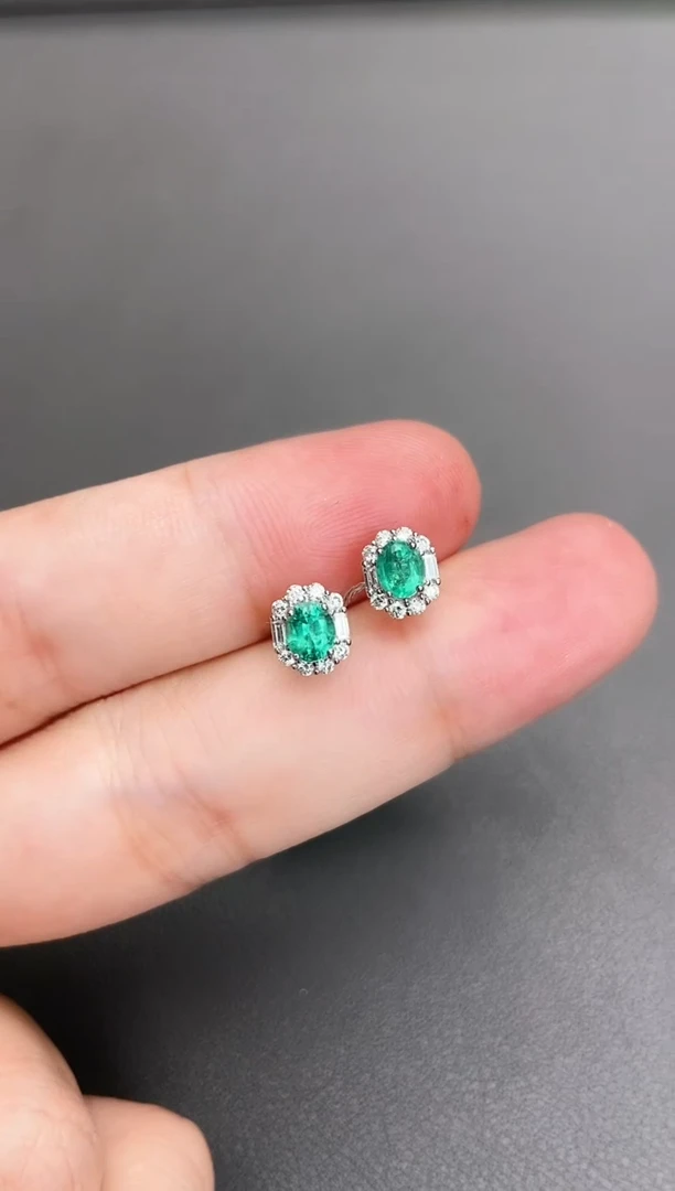 18K金镶嵌耳饰祖母绿0.6ct/七天鉴赏
