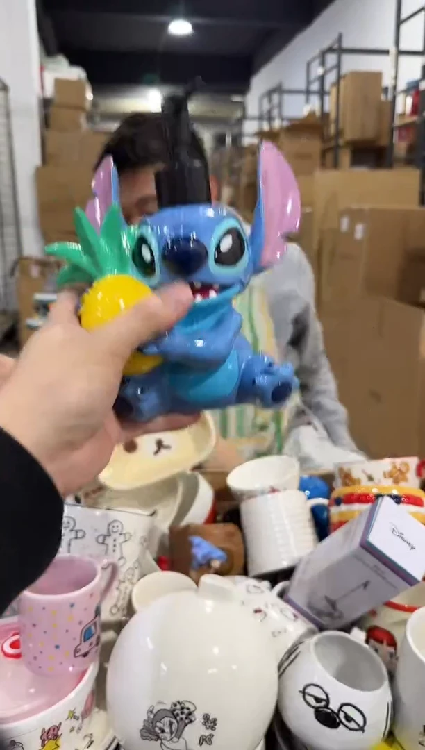 瓷片史迪仔菠萝按压瓶