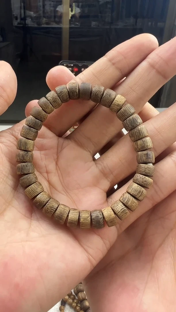 【闪购商品】沉香手串海南尖峰天然野虫漏0.8随行珠单圈