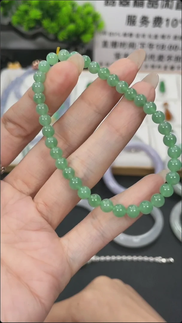 翡翠未镶嵌颈饰天然缅甸A货翡翠手串
