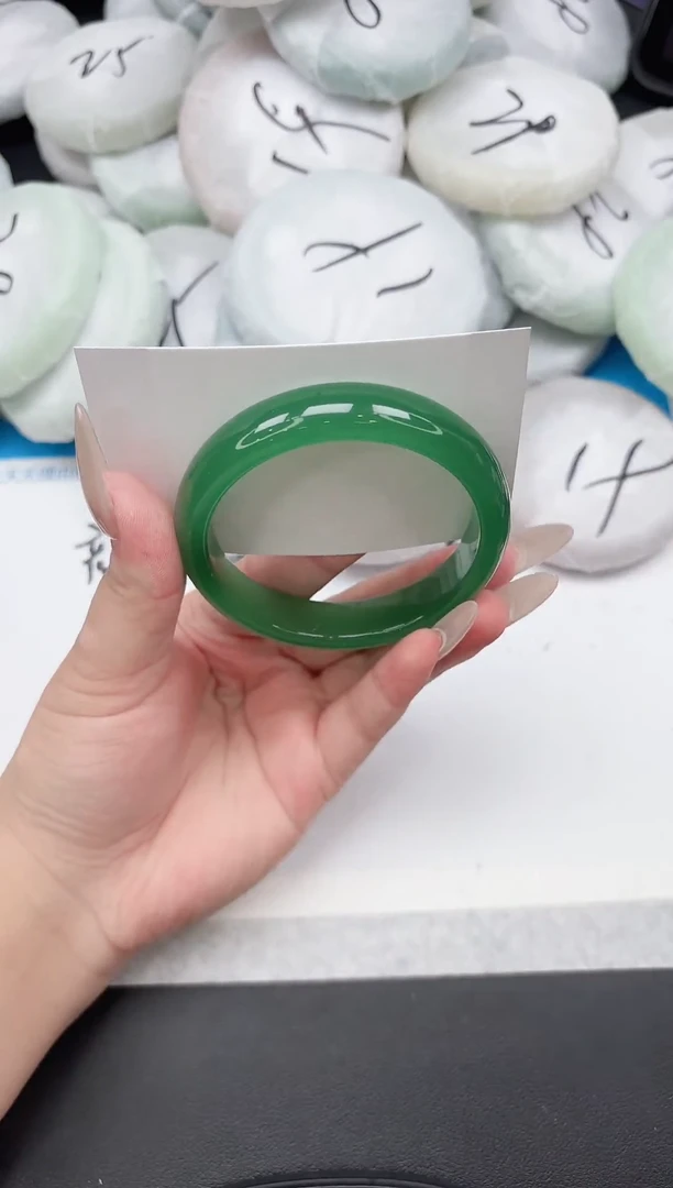 未镶嵌手镯石英质玉253-59.3