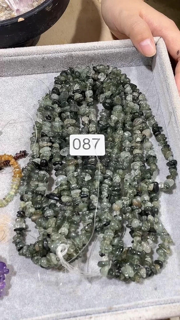 未镶嵌珠宝半成品水晶多样性发其一半成品一条绿发晶
