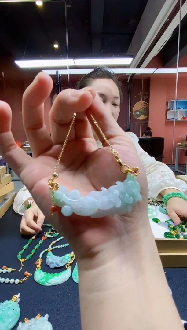 颈饰未镶嵌翡翠翡翠吊坠
