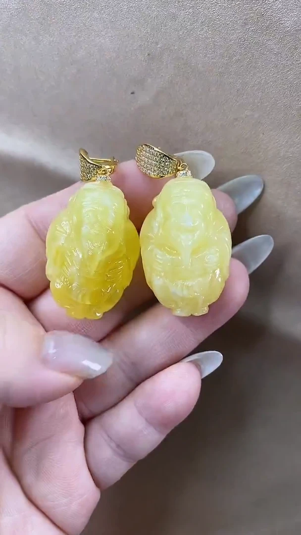 琥珀颈饰未镶嵌耳环