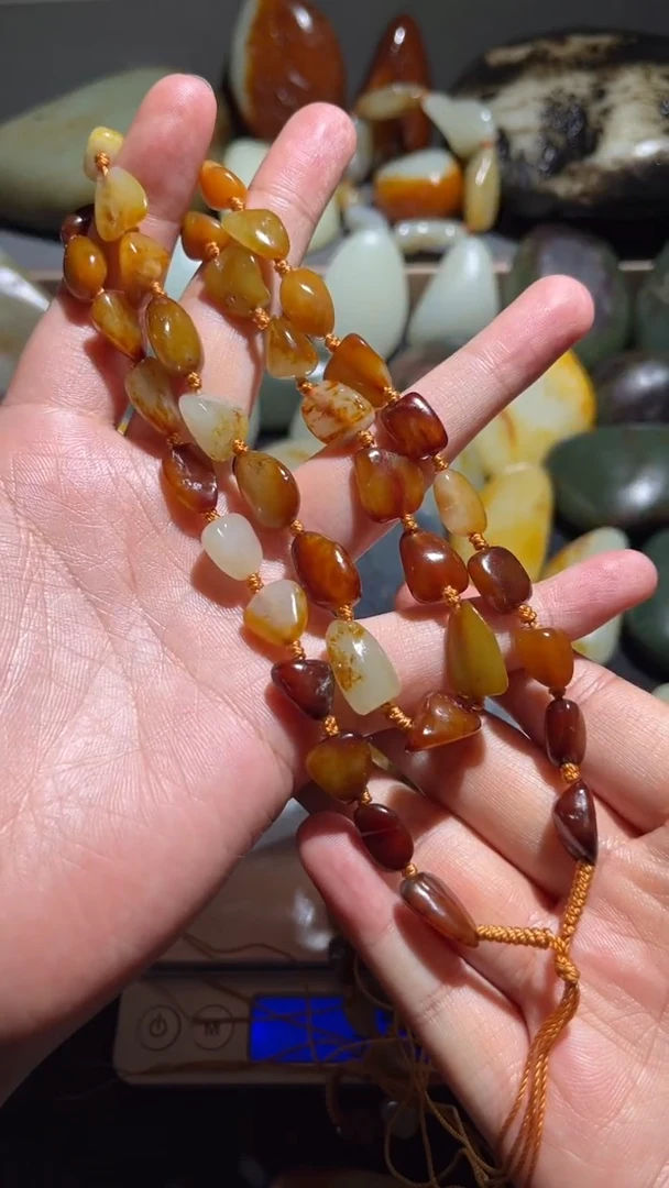 和田玉未镶嵌颈饰和田玉