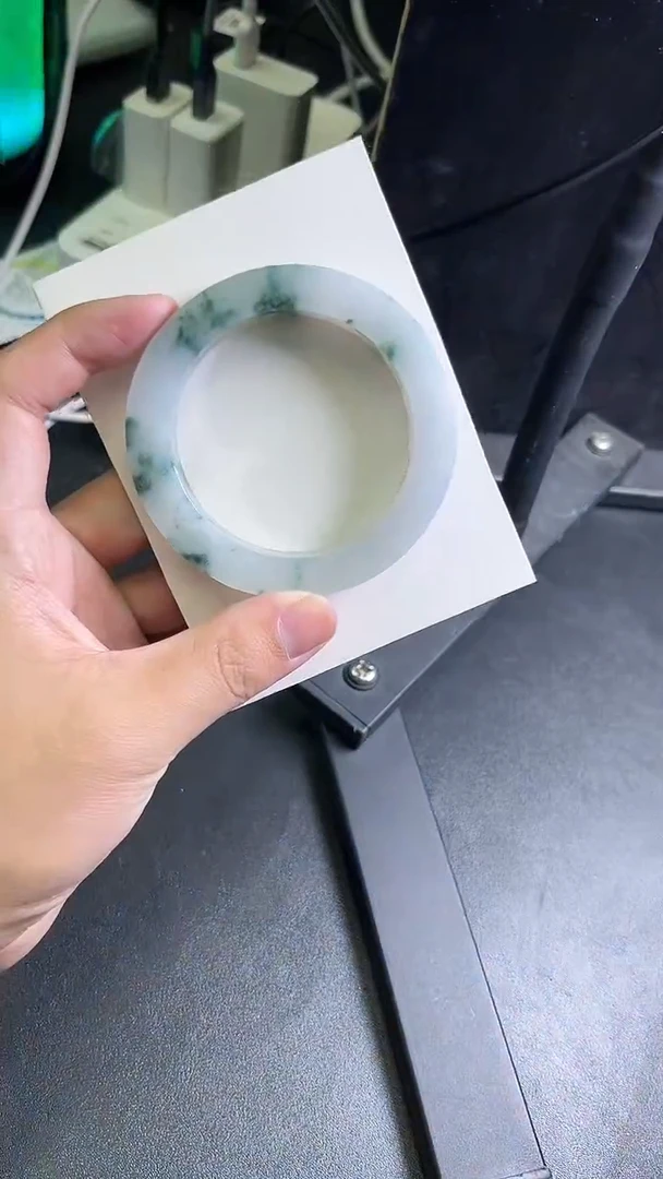 未镶嵌手镯定制翡翠哼****吼定制