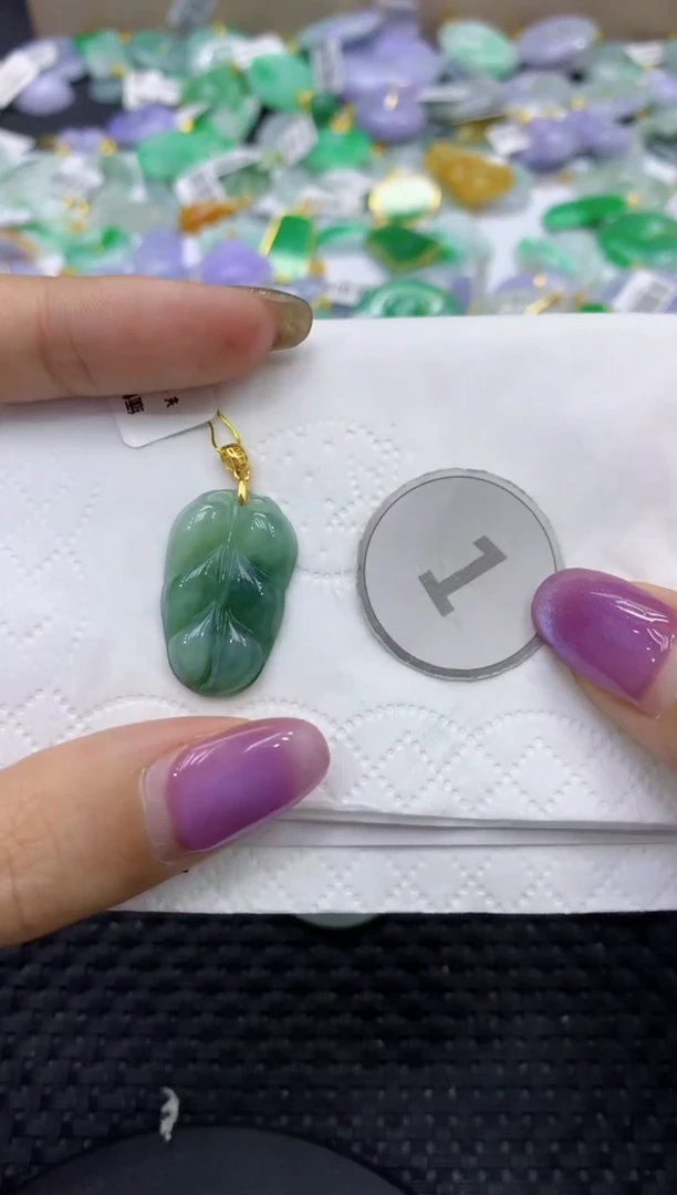 颈饰未镶嵌翡翠天然缅甸翡翠A货