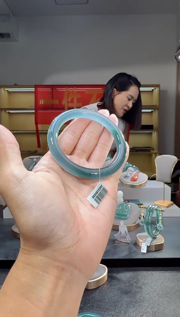 未镶嵌手镯翡翠55.7圈