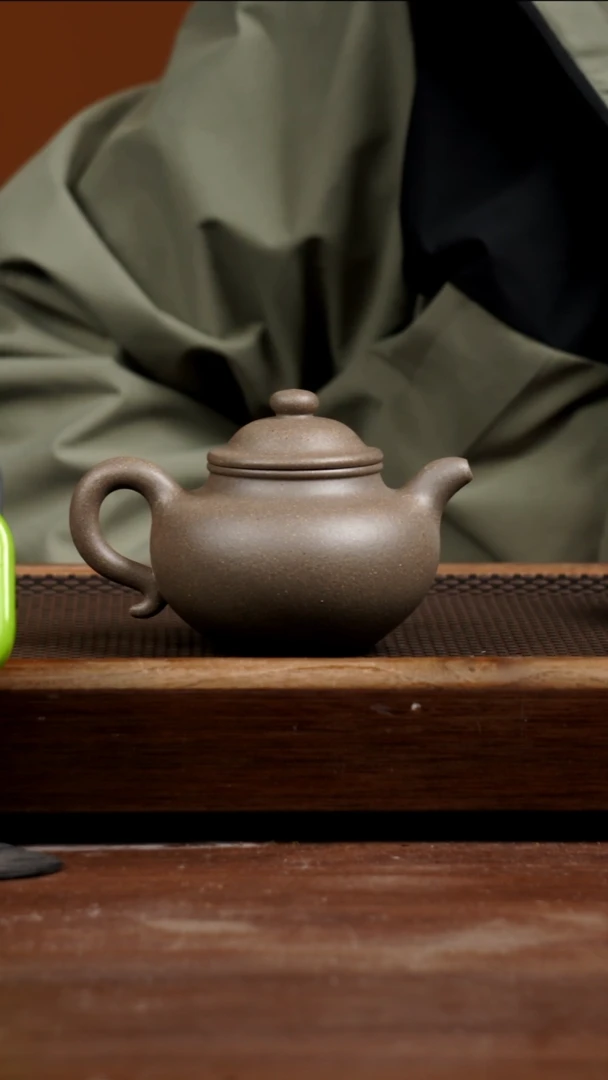 茶壶紫砂拍*青降莲子290CC