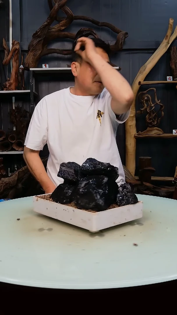 【闪购商品】木随机发货一筐黑金10斤29.9