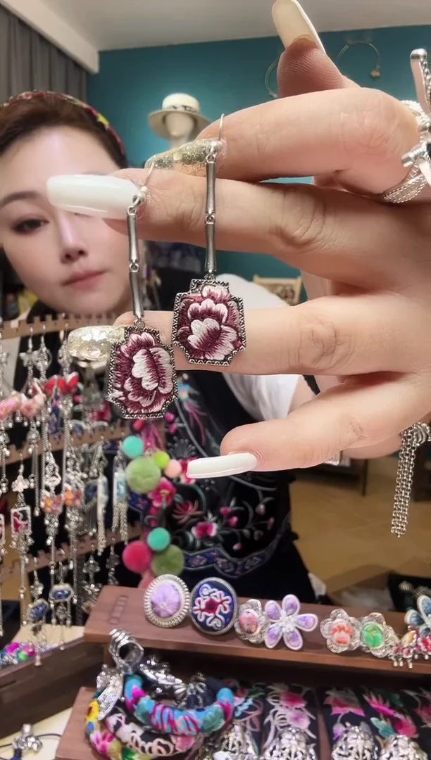 刺绣纯手工民族风刺绣耳环