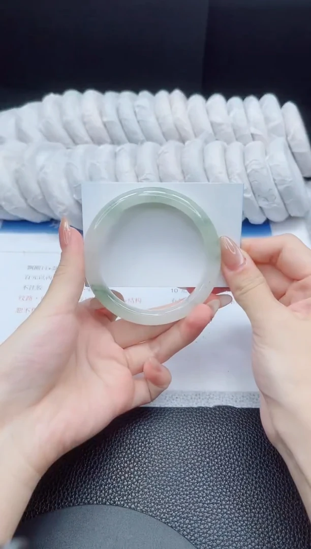 石英质玉手镯未镶嵌117-60.6