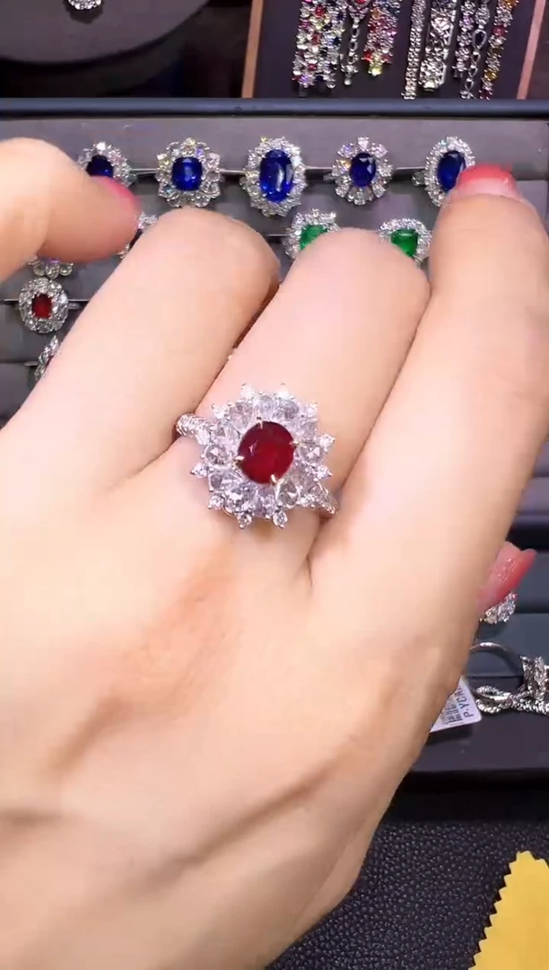 18K金镶嵌AIGS无烧鸽血红红宝石1.02ct