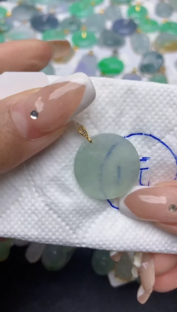 翡翠18K金镶嵌颈饰天然缅甸A货翡翠