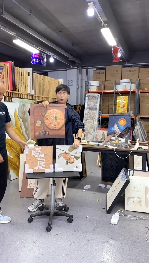竖款钟表一个+3030两个砂岩画