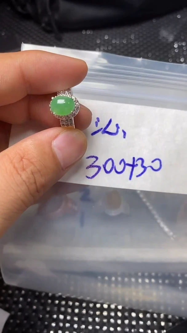 定制翡翠未镶嵌天然缅甸翡翠A货