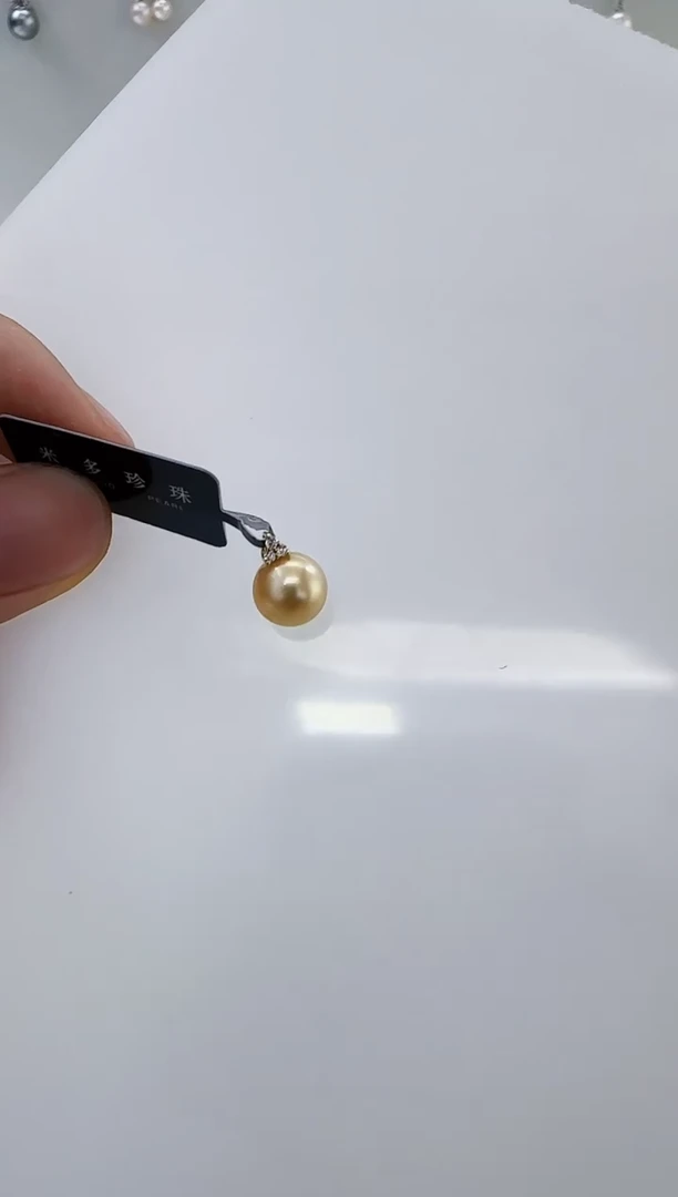 18K金镶嵌海水珍珠DA金珠吊坠9-10 a117