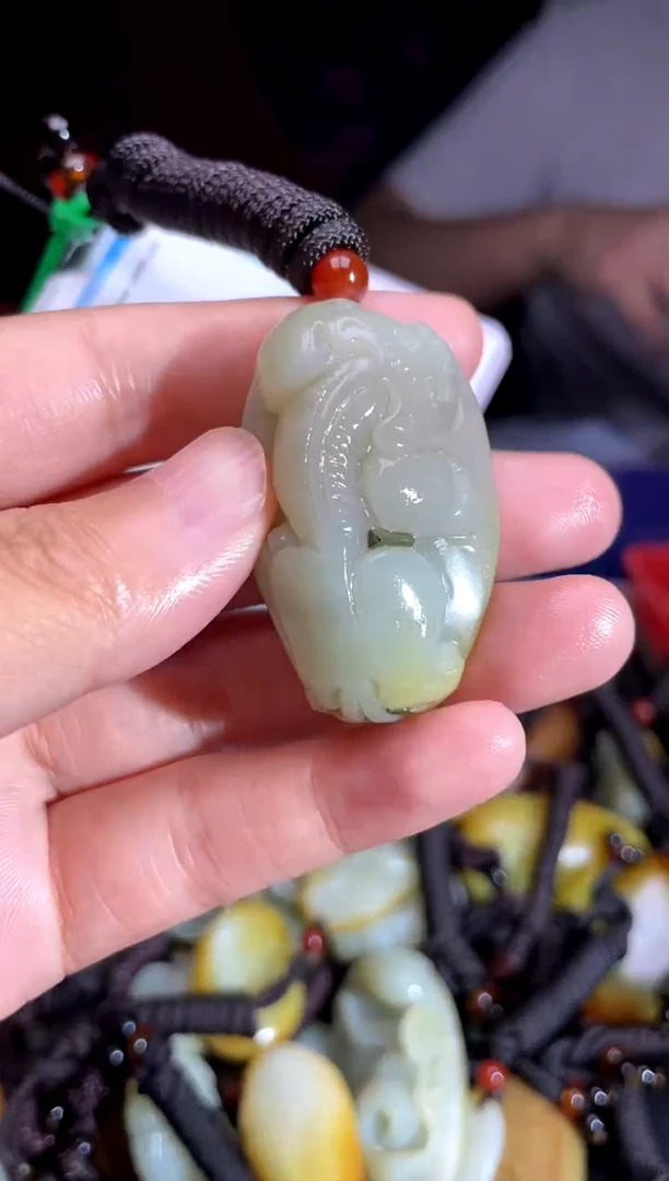 和田玉未镶嵌挂件1