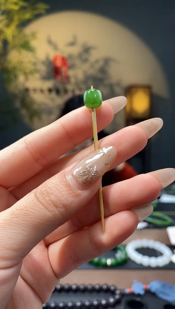 【闪购商品】和田玉-未镶嵌8.5mm碧玉老型单珠