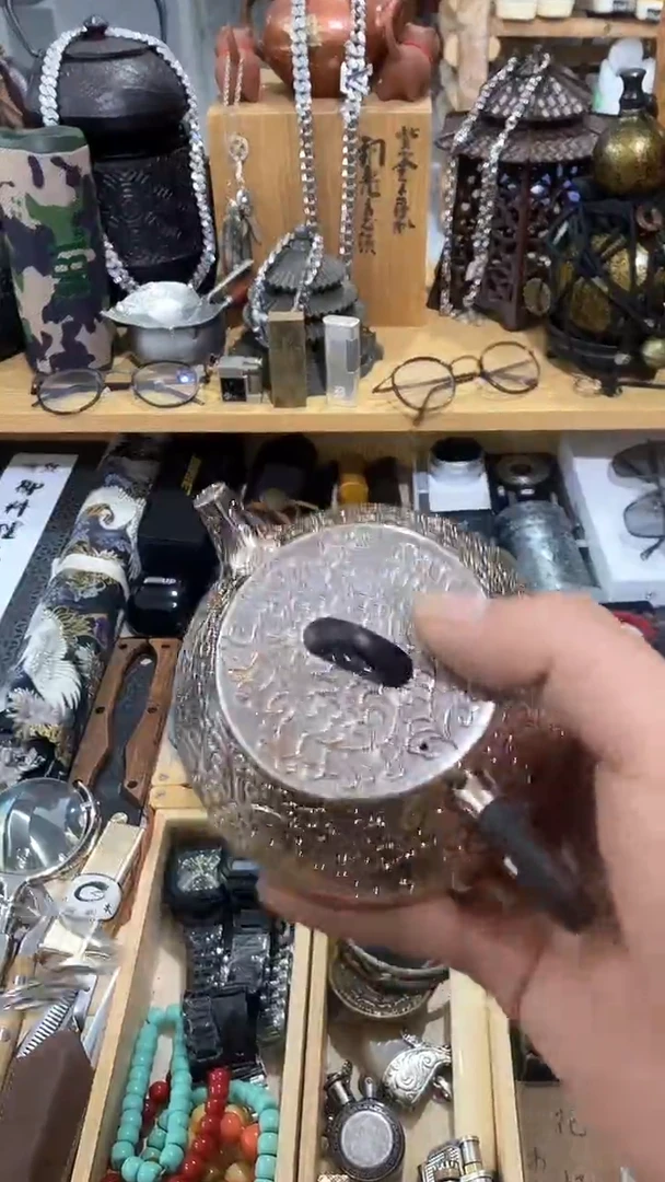 瓷片闪购商品  如图所示