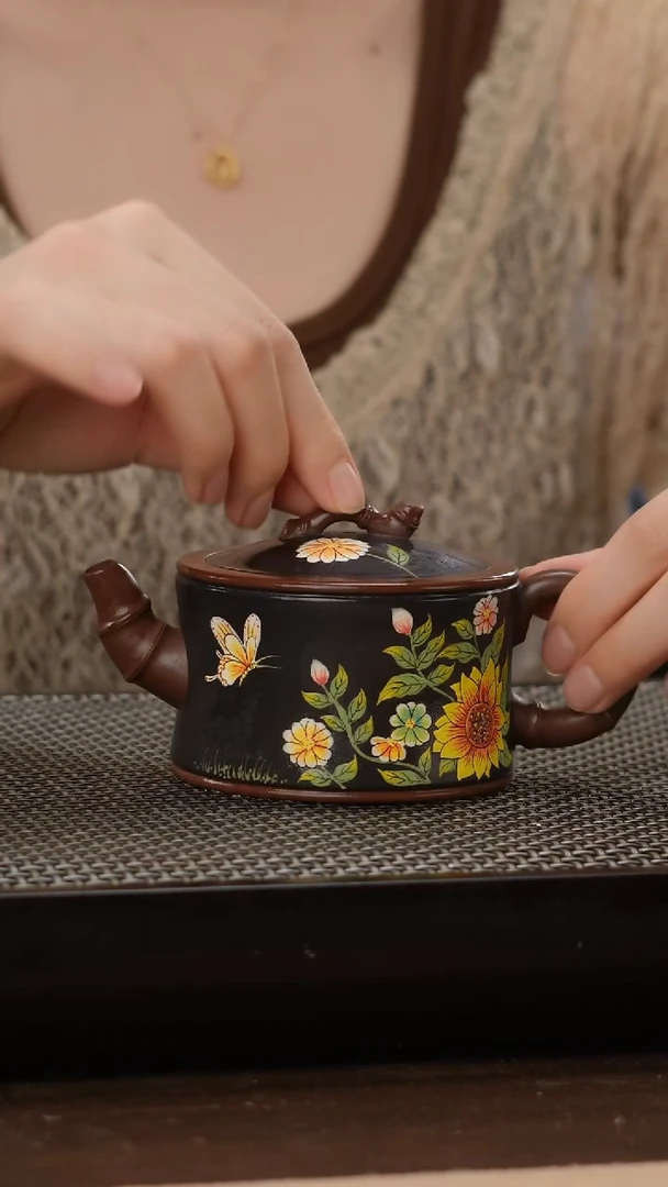茶壶紫砂底槽清粉浆高黑料泥绘花蝴蝶竹段200cc
