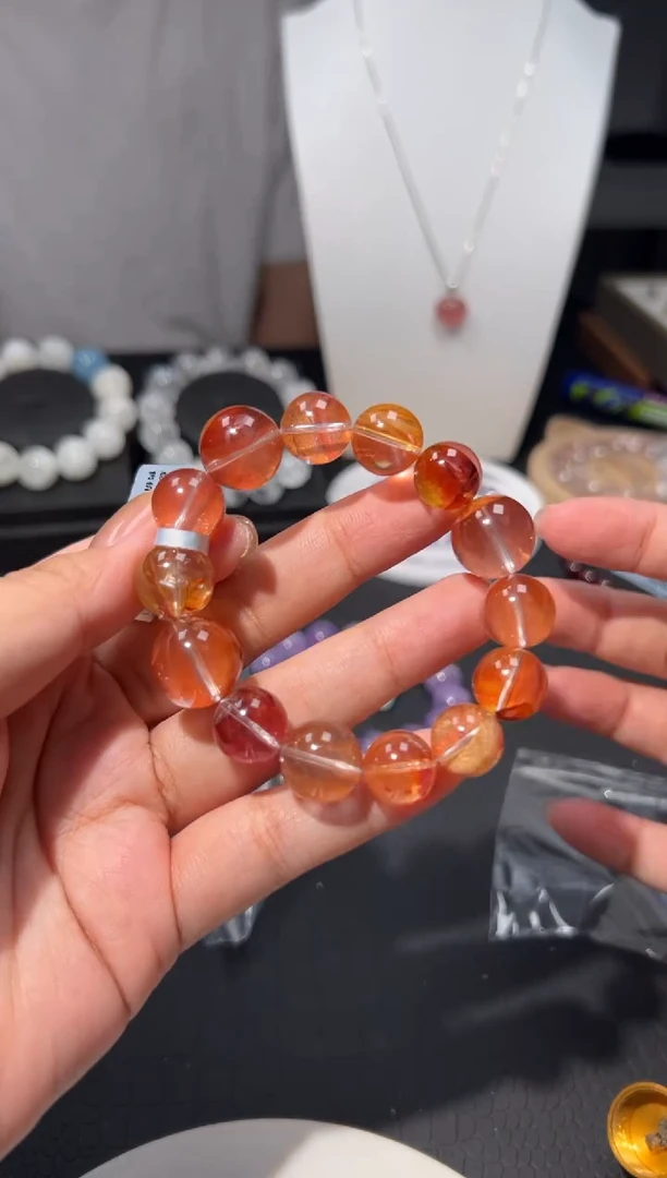 未镶嵌手链水晶红胶花水晶手串