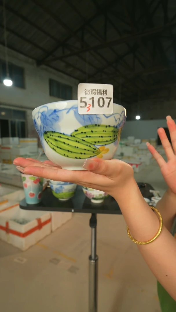 碗景德镇高温釉下手绘陶瓷