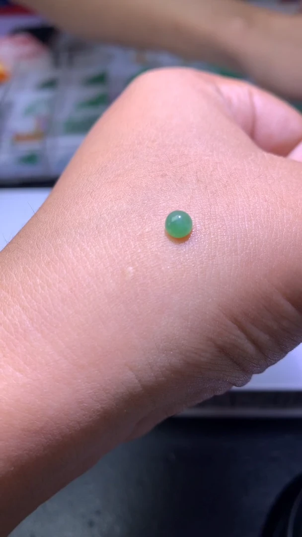 未镶嵌定制翡翠毛货