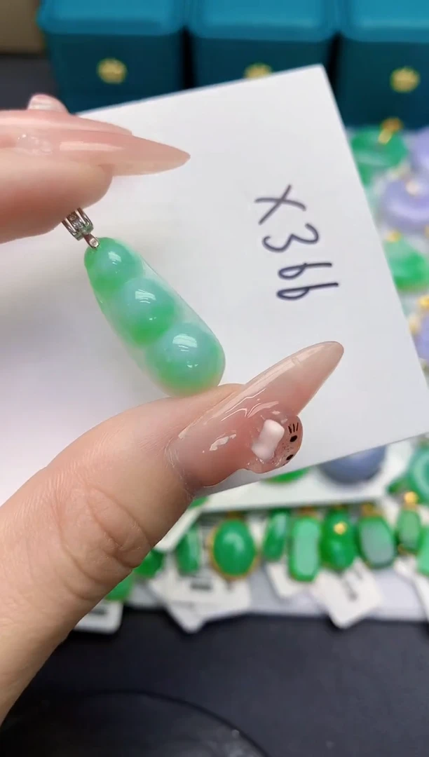 颈饰未镶嵌翡翠缅甸天然翡翠A货