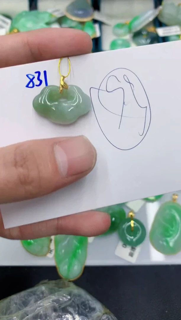 颈饰未镶嵌翡翠111111