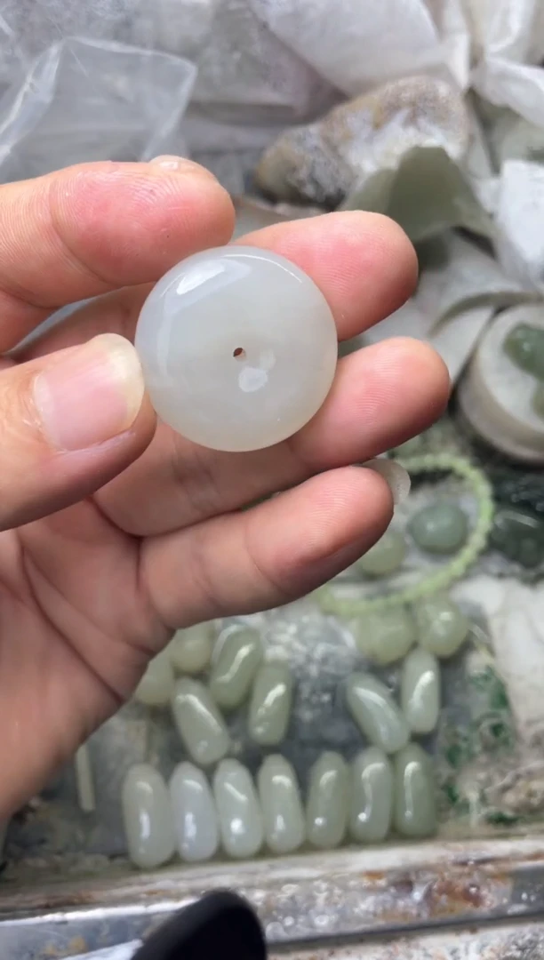 颈饰未镶嵌和田玉01