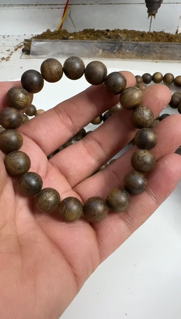 手串沉香乌身1.1规格单圈10克