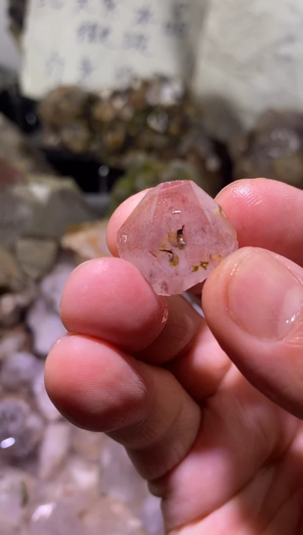 未镶嵌珠宝半成品水晶105号粉红四川超七花园水晶