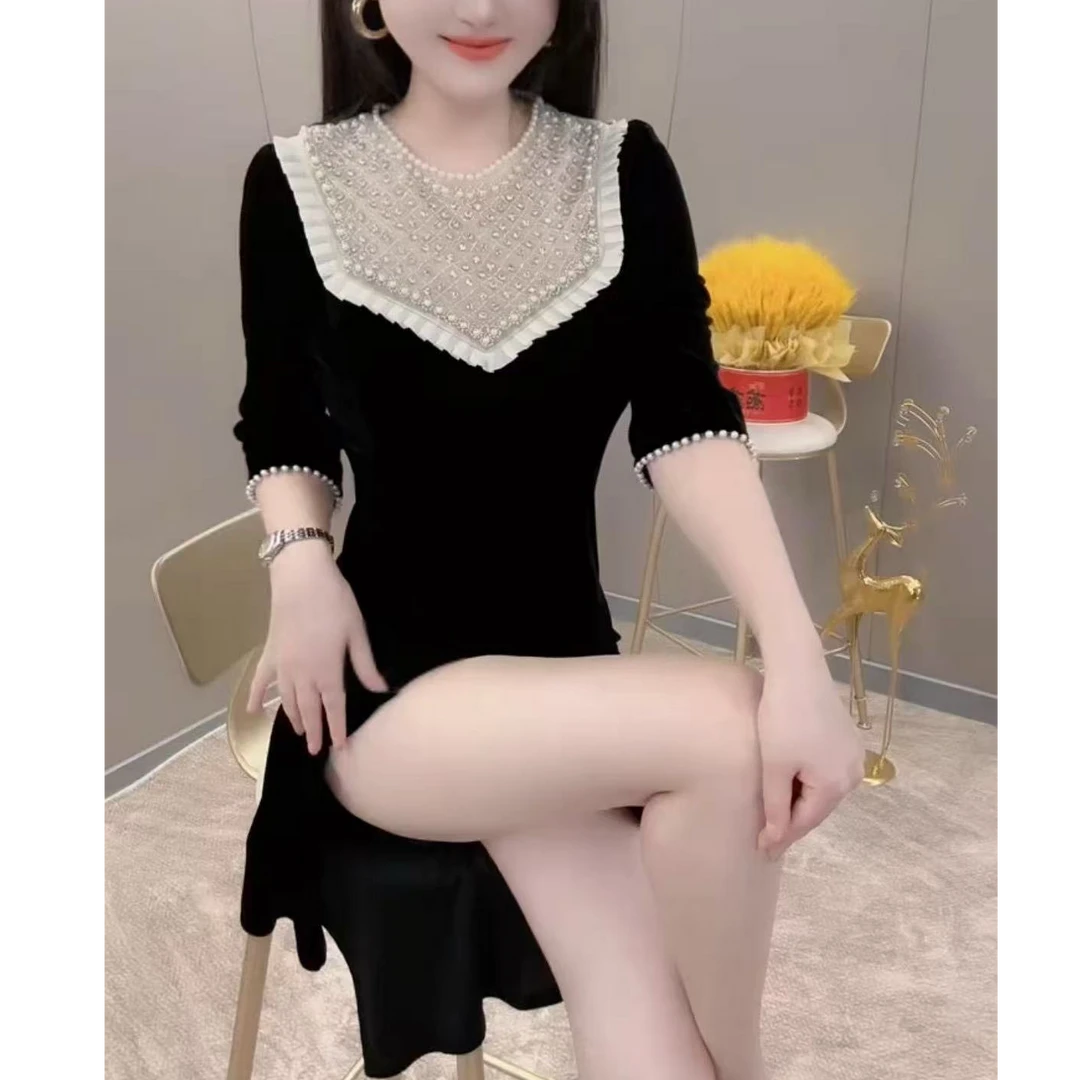 连衣裙女2025秋季新款时尚洋气减龄收腰遮肉显瘦重工镶钻钉珠长裙