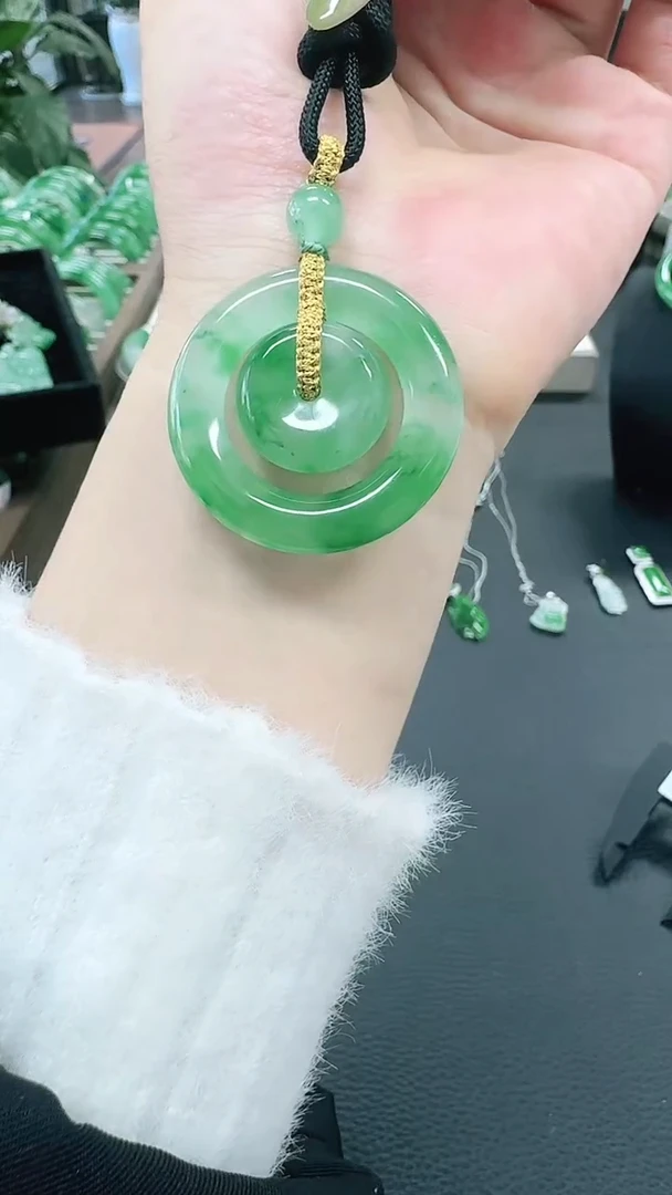 未镶嵌1石英质玉（非洲翠）/8233