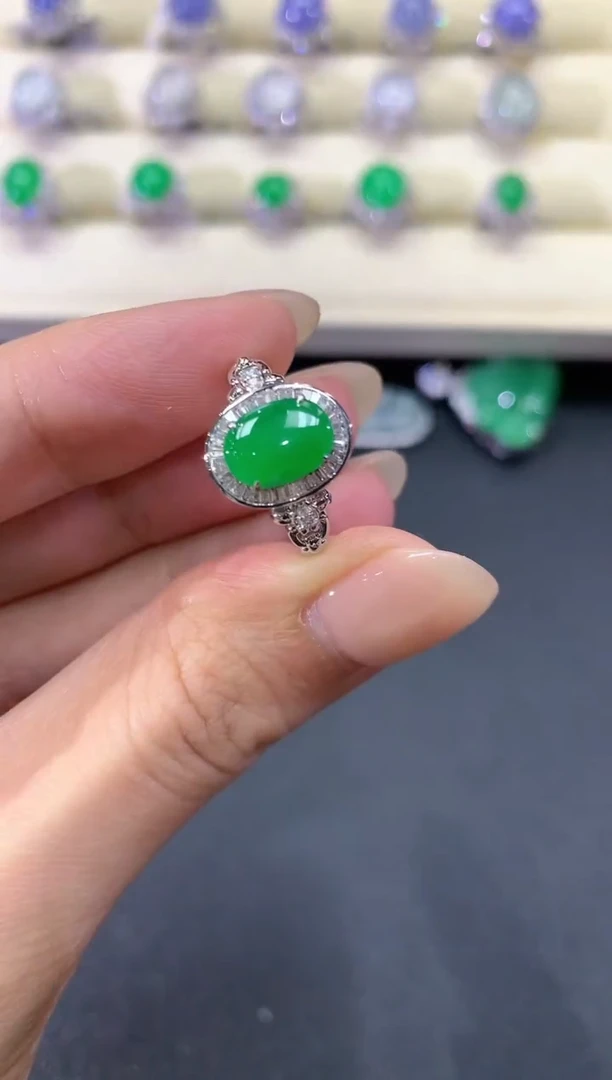 【闪购商品】翡翠戒指18K金镶嵌a217