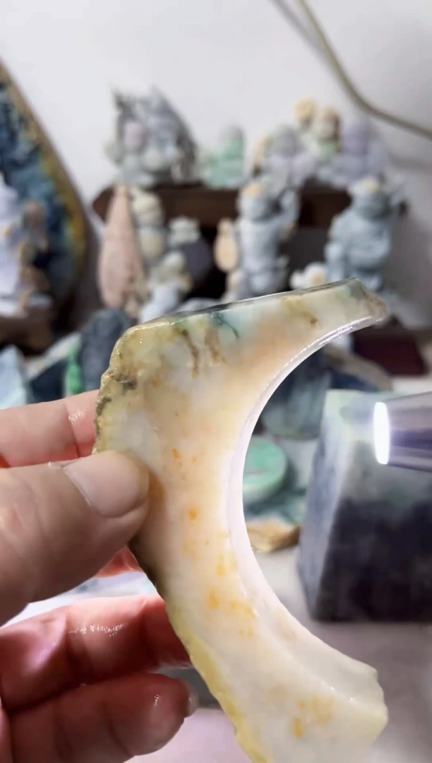 【闪购商品】翡翠吊坠(不含链)未镶嵌A731