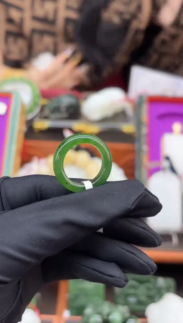 未镶嵌戒圈和田玉董小姐推荐 多样性发货 拍一发一