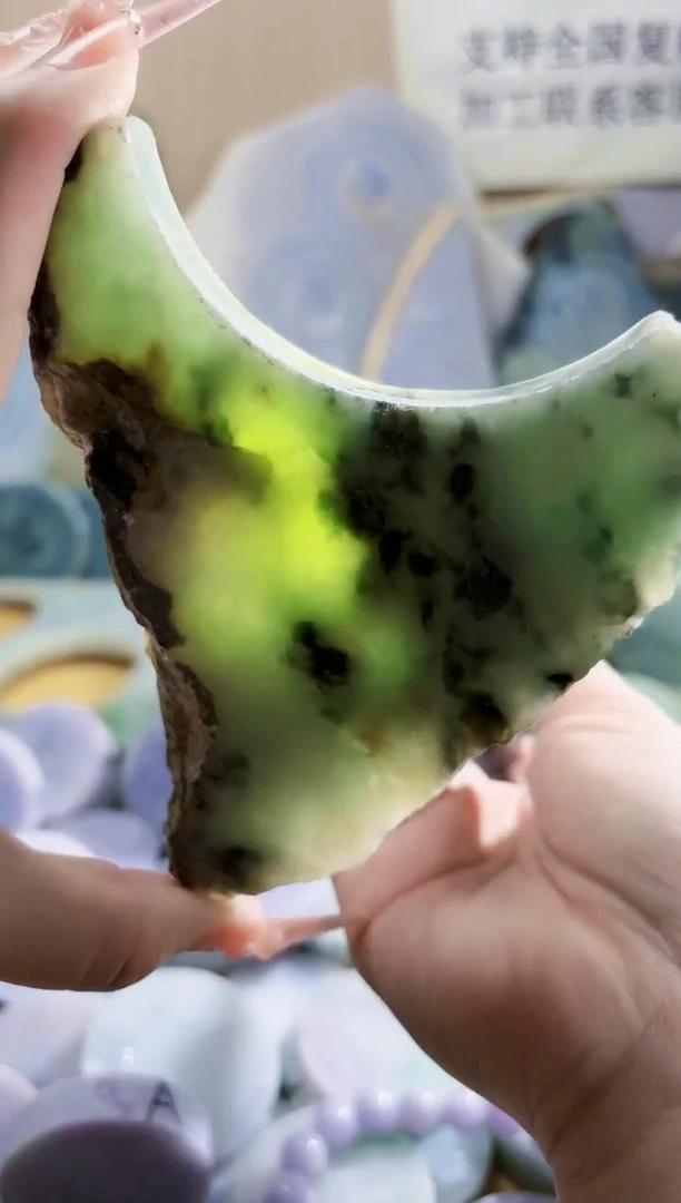 翡翠未镶嵌颈饰翡翠A货 江谭468