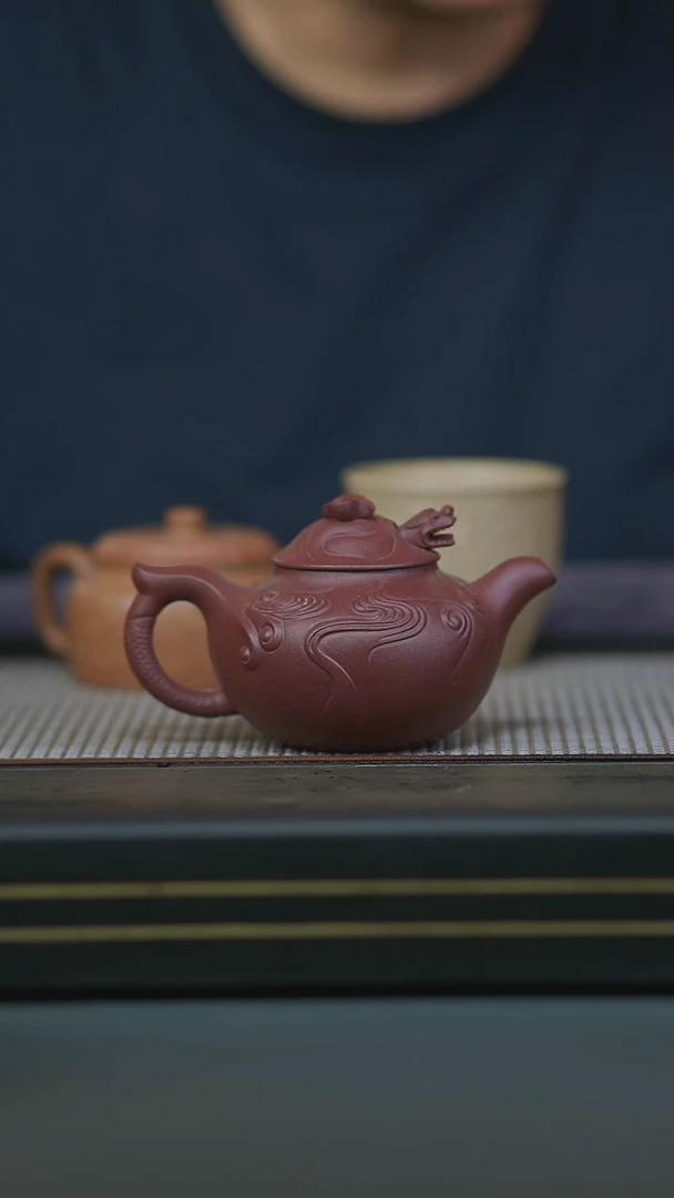 茶壶紫砂半手台西底槽清云龙210cc