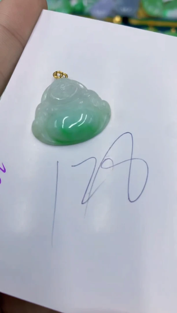 翡翠18K金镶嵌颈饰11111111111