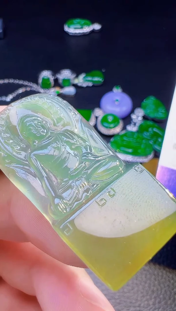 颈饰未镶嵌翡翠m****g翡翠