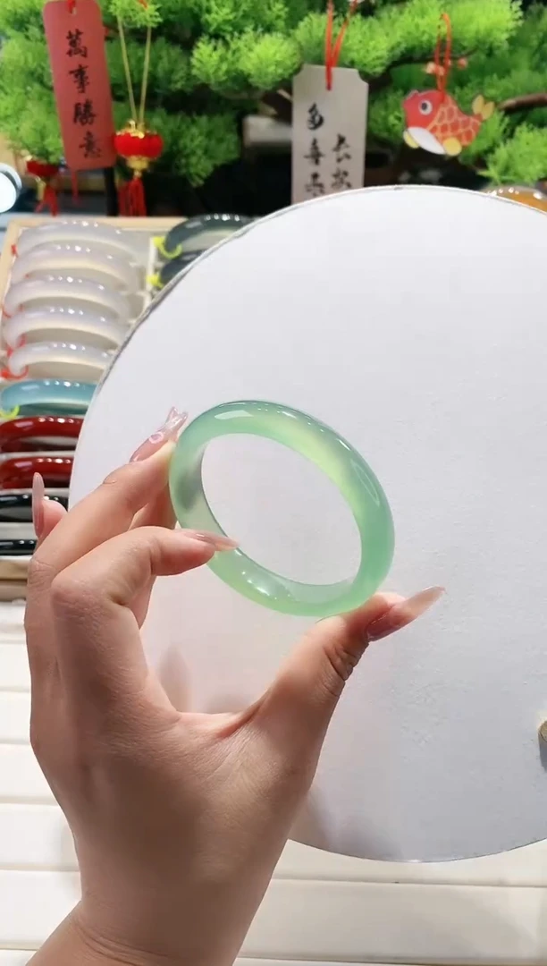 【闪购商品】玛瑙/玉髓手镯未镶嵌46-54.6