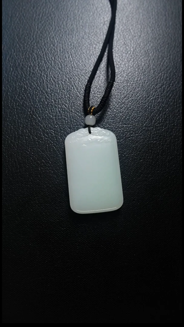 颈饰未镶嵌和田玉无事牌