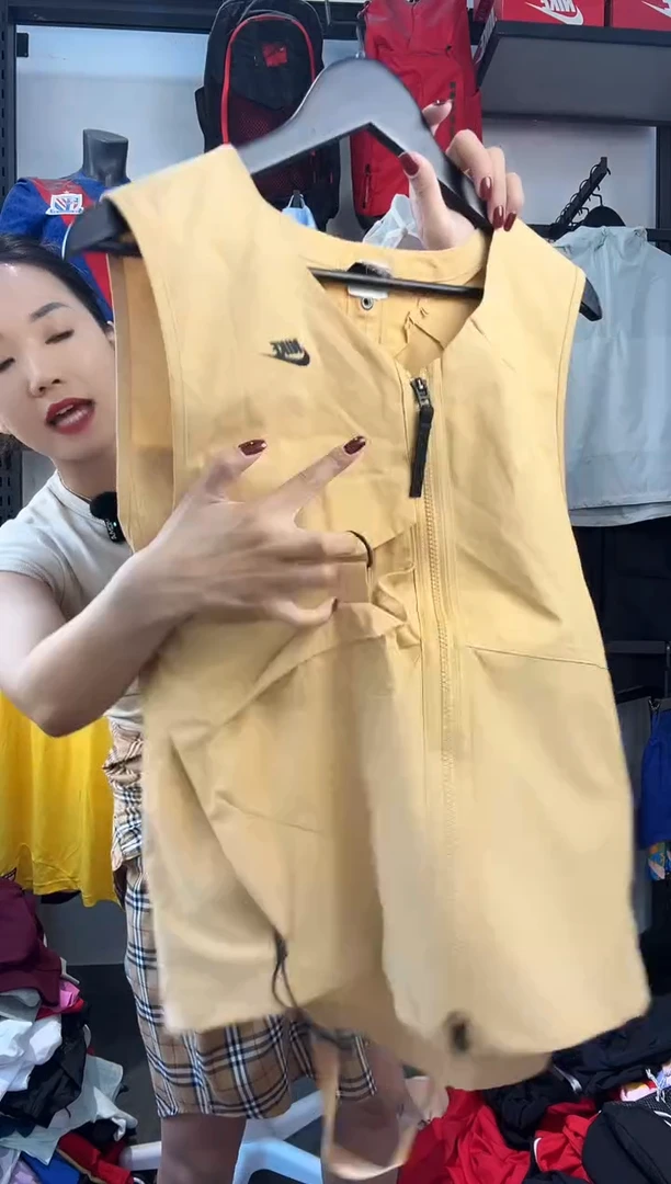 691 ·编码 耐克卫衣服饰过款为准 尺码·