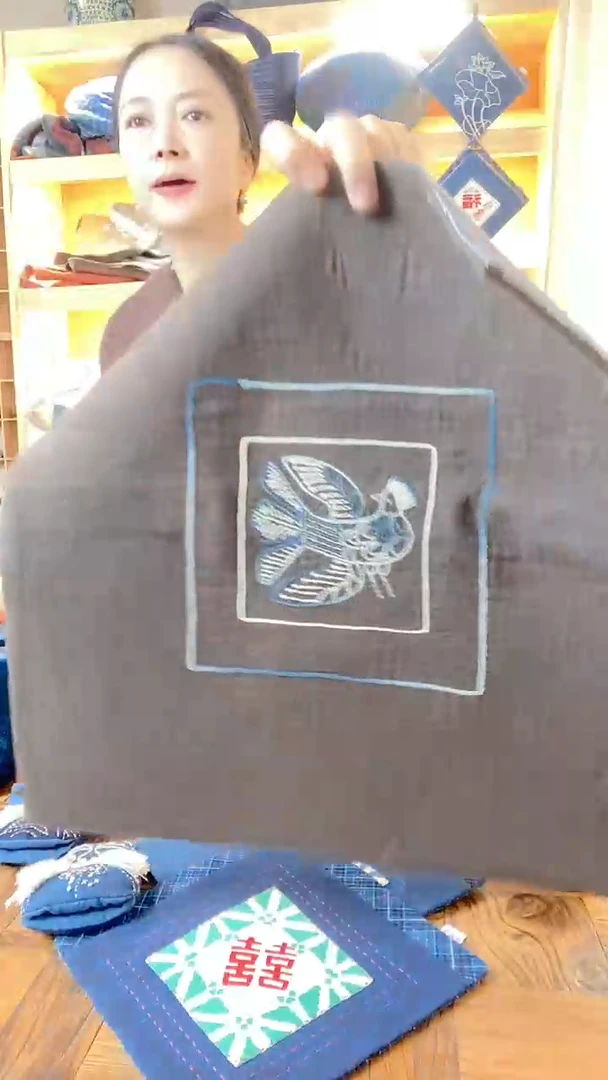 棉咖色孔雀抱枕（含枕芯）40*40