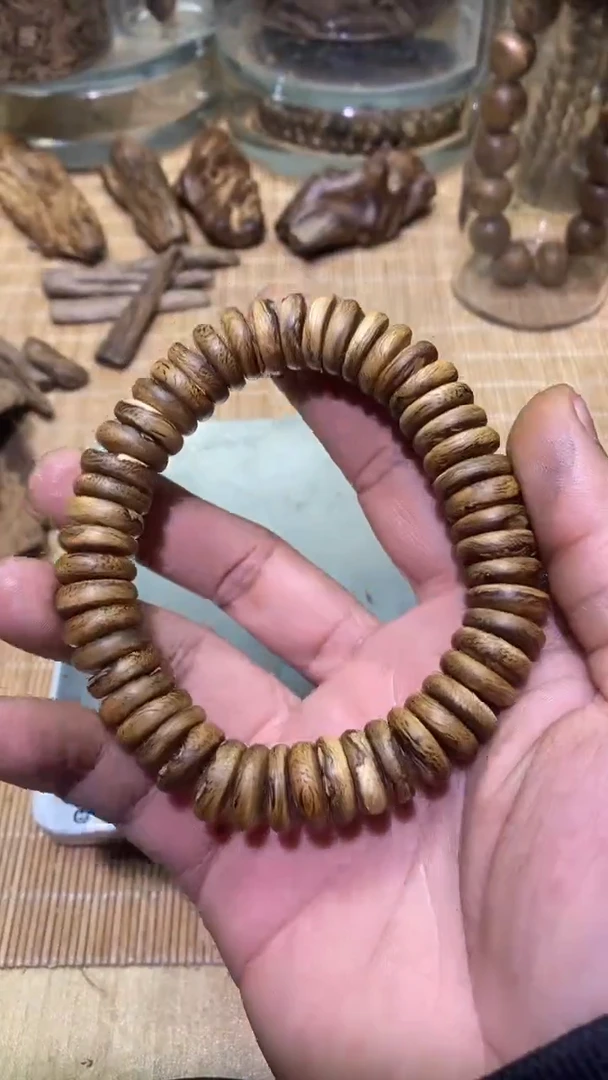 【闪购商品】沉香手串玛尼捞14克1.28规格